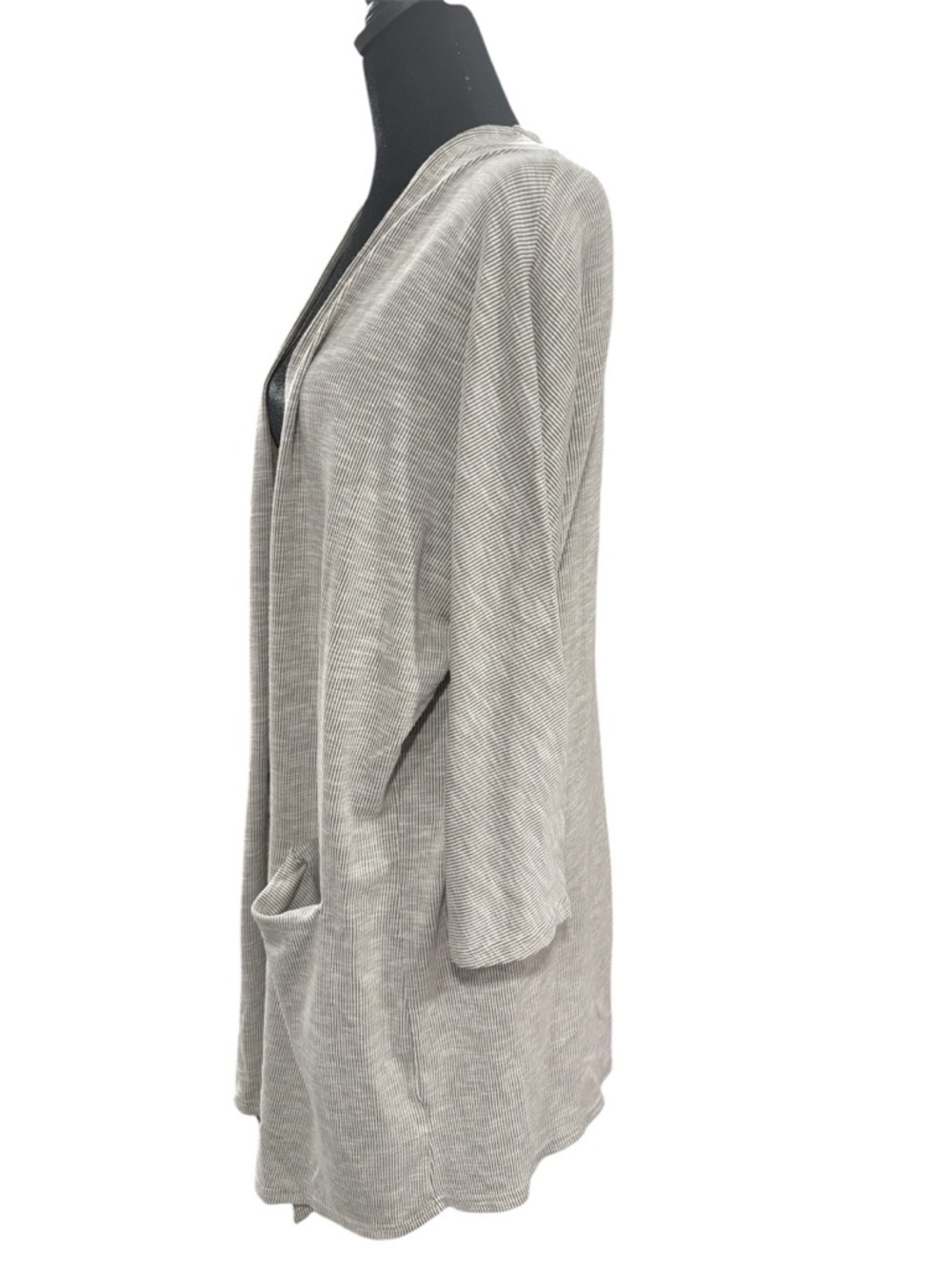 337. DONNI. Light Gray Women’s Open-Front Pocket Cardigan One Size - Picture 2 of 4